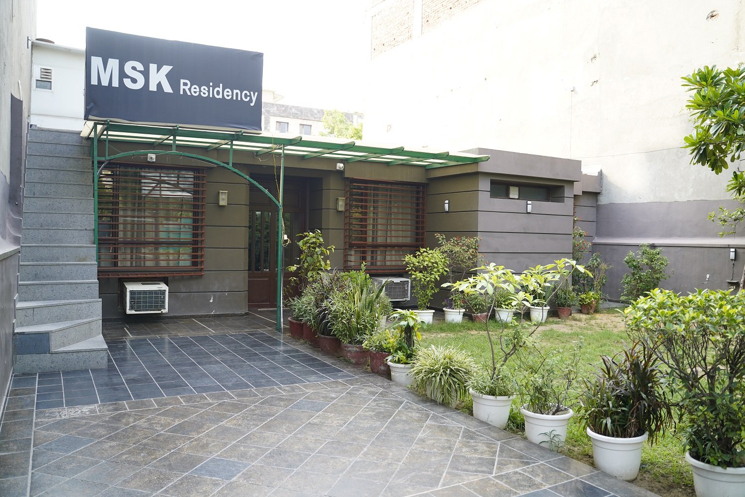  Lawn Booking (Front)